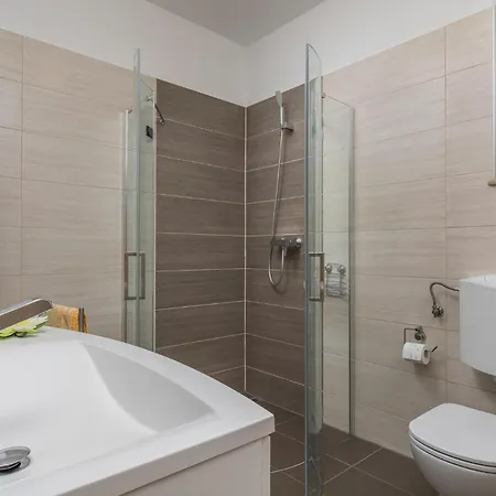 Gorgeous In With Wifi Holiday home