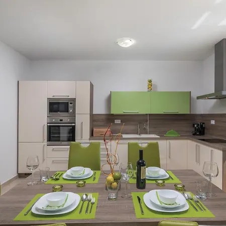 Gorgeous In With Wifi Holiday home