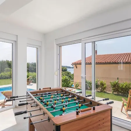 Gorgeous In With Wifi Holiday home