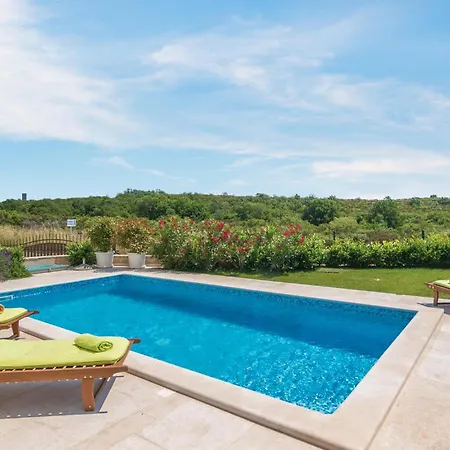 Gorgeous In With Wifi Holiday home Pomer