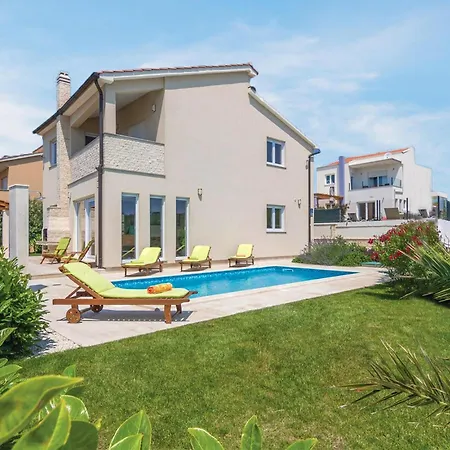 Gorgeous In With Wifi Holiday home